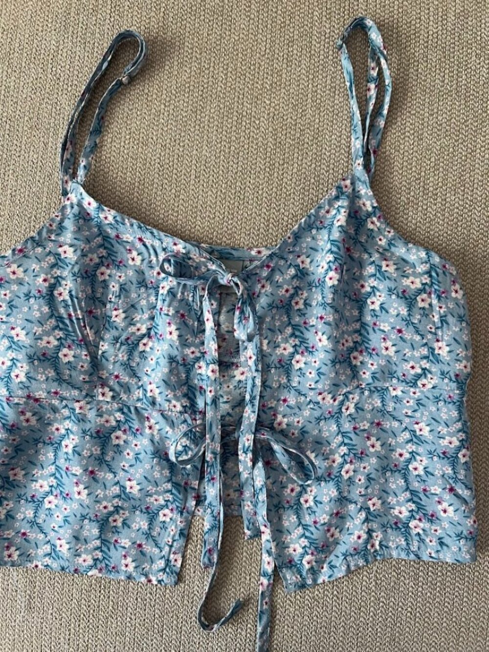 Tillys Sky and Sparrow Blue Floral Front Tie Crop Cami Tank Top Size Small